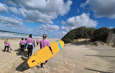 Yoga et Surf dans les Landes Accueil - Agence de voyage Namastrip