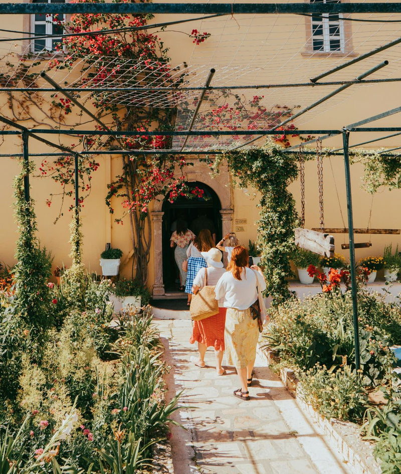 namastrip-agence-de-voyage-certifiee-namastrip-propose-des-sejours-bien-etre-en-france-et-a-l-39-etranger-animes-par-des-intervenantes-bien-etre-partez-dans-des-lieux-exceptionnels-selectionnes-avec-soin