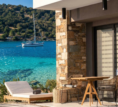 L’expérience hors du temps : Yoga & Reconnexion au bord de la mer en Grèce