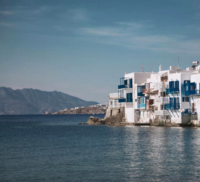 Énergie des Cyclades : Yoga & Mouvement face à la mer