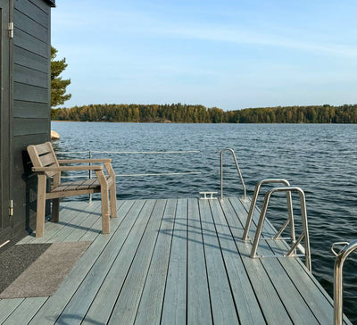 L’Été Heureux : Retraite nordique au bord d’un lac finlandais