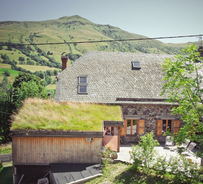Au bout du monde, dans le Cantal : Yoga, Randonnée & Bain nordique