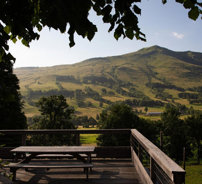 Au bout du monde, dans le Cantal : Yoga, Randonnée & Bain nordique