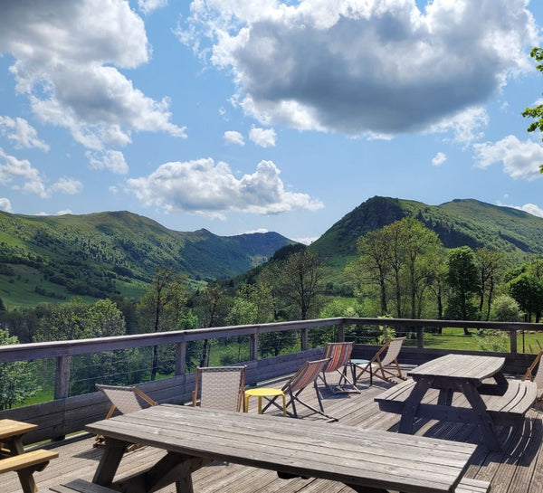 Au bout du monde, dans le Cantal : Yoga, Randonnée & Bain nordique