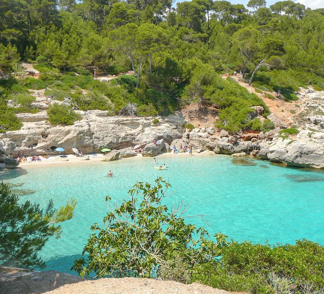 Criques et paysages préservés de Minorque aux Baléares