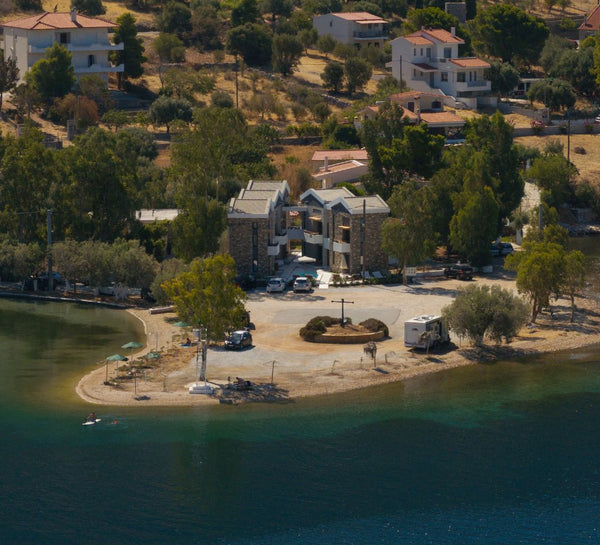L’expérience hors du temps : Yoga & Reconnexion au bord de la mer en Grèce