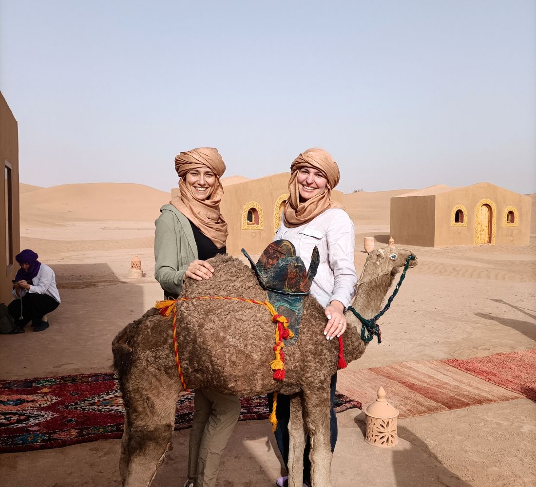 Le Souffle du Désert : Yoga et Trek dans le Sahara Marocain