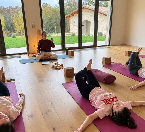 Bien-être Total : Yoga, Sauna & Bain Nordique près de Bordeaux