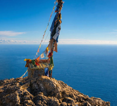Écrin Méditerranéen : Yoga, Slow Life & Sonothérapie sur la Côte d’Azur