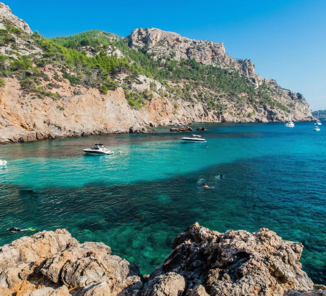 Minorque essentielle : Yoga & Équilibre entre terre et mer