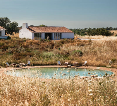 L’Automne Intérieur : Yoga, rituels de saison & bain sonore au Portugal