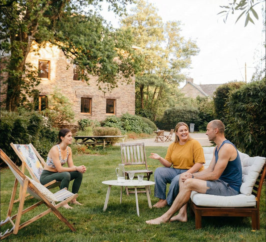 Terre Mythique : Yoga, Équilibre & Énergie en Bretagne