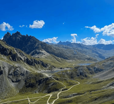 Séjour bien-être : Mountain therapy, Yoga et Randonnée dans les Alpes