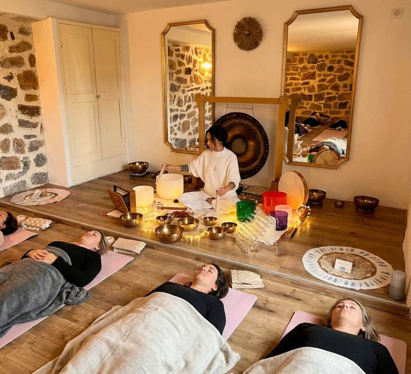 Élan créatif : Yoga, Sonothérapie & Aquarelle en Provence