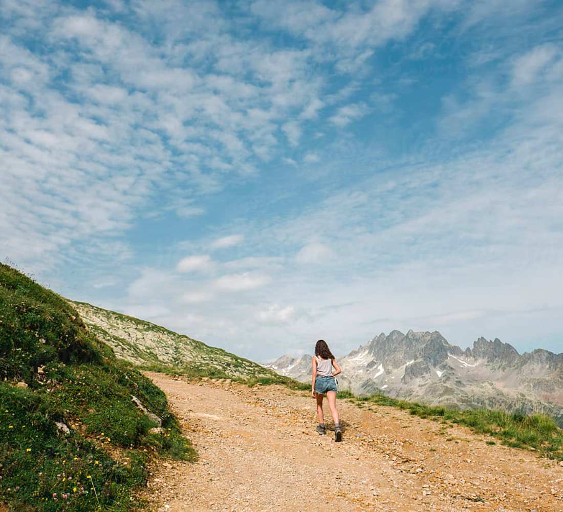 Retraite Yoga et Mountain Therapy dans les Pyrénées - été