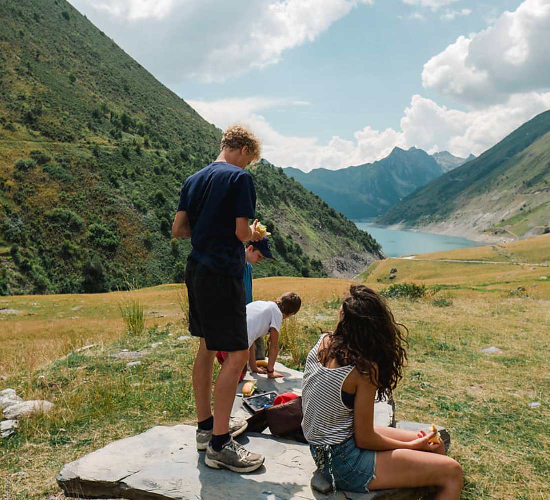 Retraite Yoga et Mountain Therapy dans les Pyrénées - été