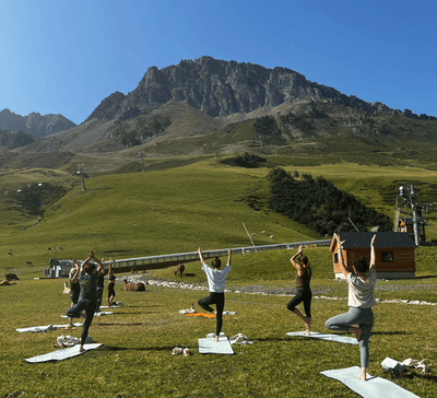 Retraite Yoga et Mountain Therapy dans les Pyrénées - été