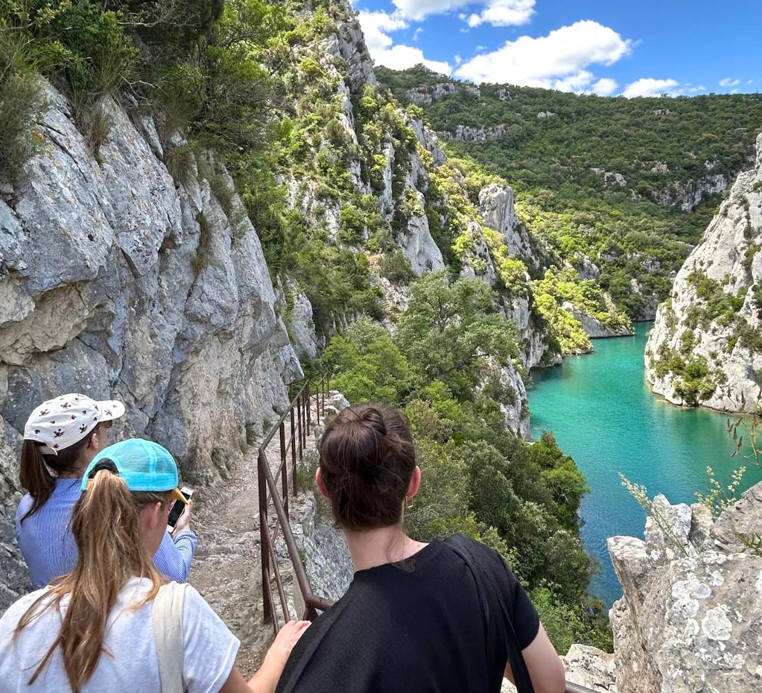 Élan créatif : Yoga, Sonothérapie & Aquarelle en Provence - Séjour Provence