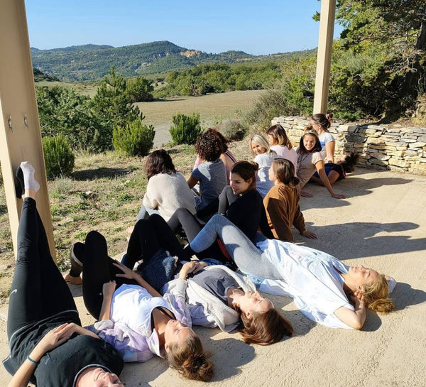 Élan créatif : Yoga, Sonothérapie & Aquarelle en Provence - Séjour Provence