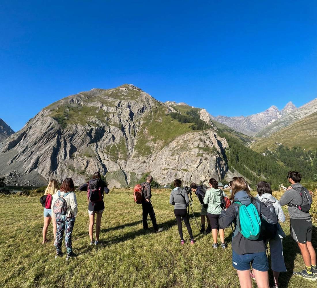 Le Chalet des Cimes : Yoga, Randonnée & Vacances en Montagne