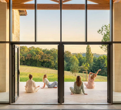 Bien-être Total : Yoga, Sauna & Bain Nordique près de Bordeaux