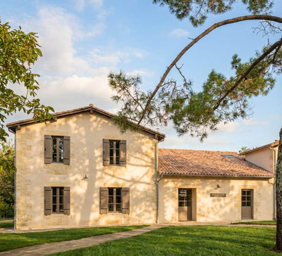 Bien-être Total : Yoga, Sauna & Bain Nordique près de Bordeaux