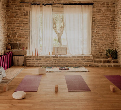 Impulsion : Yoga & Voyages Sonores dans les Cévennes