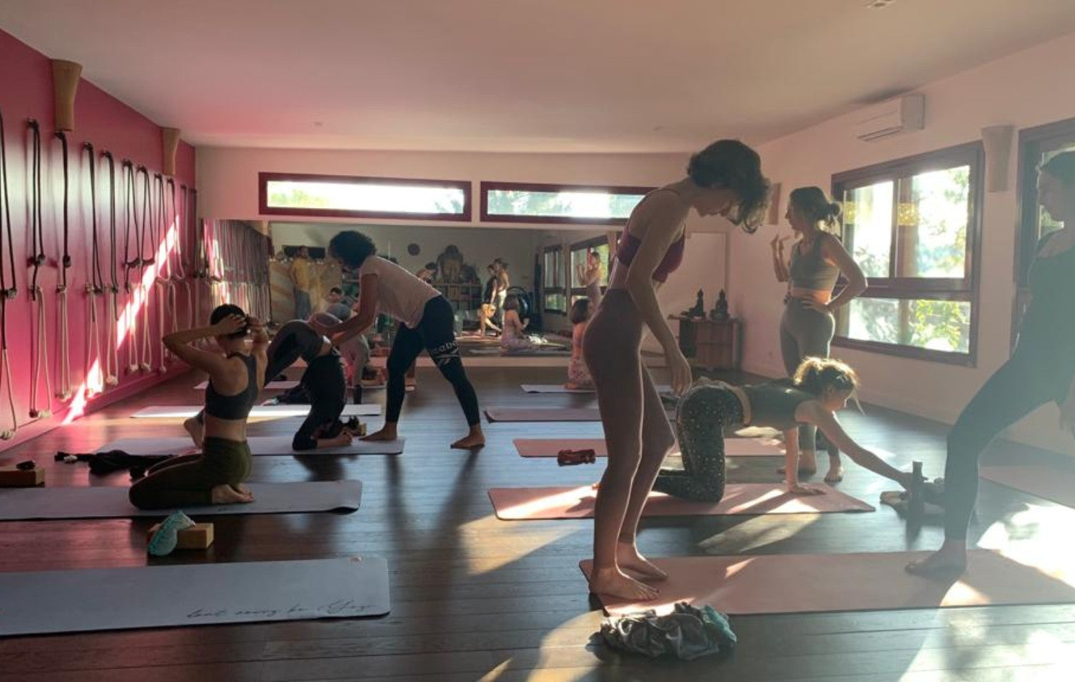 Puissance de vie : yoga, chants & danse Accueil - Agence de voyage Namastrip